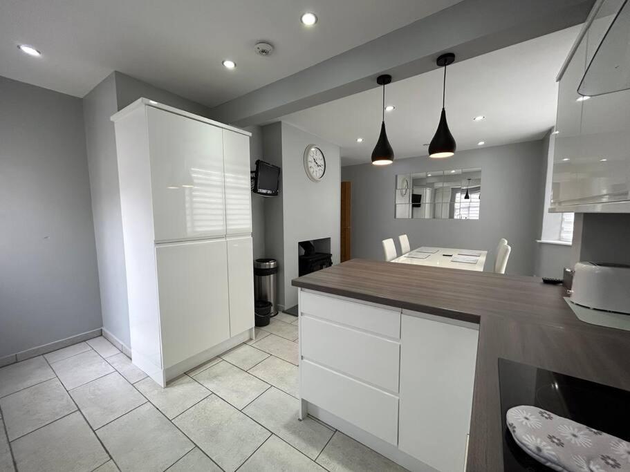 Fresh & Spacious House Rhyl Exterior photo